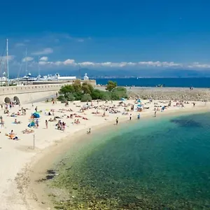 https://2-pieces-vieil-antibes.fr-provencehotel.com