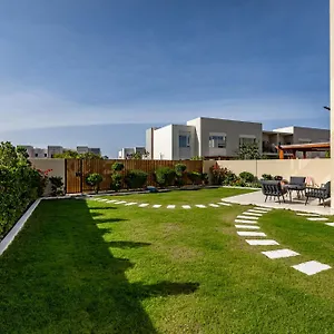 https://villa-urbana-iii-stacked-house-dubai-south.sharjah-hotels.com
